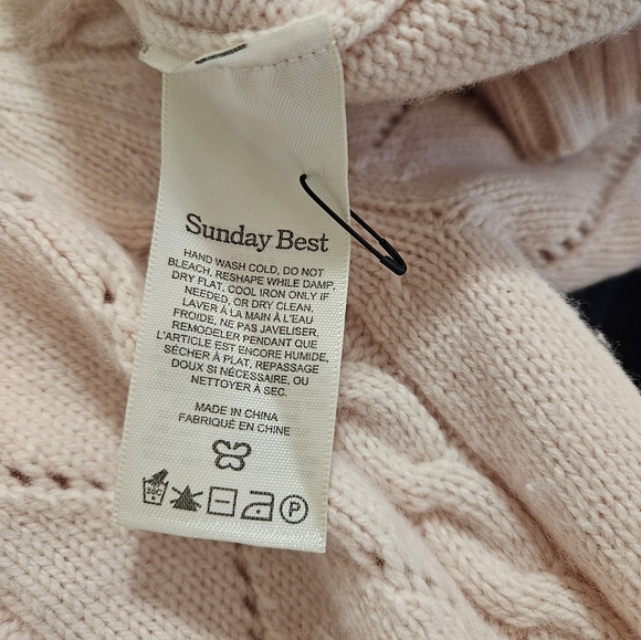 Aritzia Sunday Best Pink Knit Zip Sweater Size XXS - Picture 3 of 3